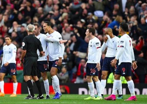  VAR争议判罚导致布伦特福德丢关键分  