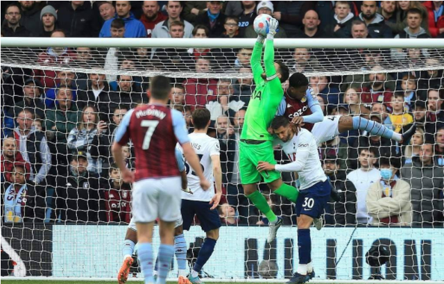  明斯头球摆渡维拉客场战平热刺保持联赛不败纪录