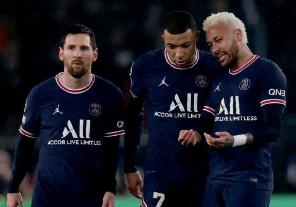  巴黎圣日耳曼, 姆巴佩戴帽主宰德比  