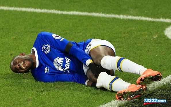  索肖边锋速度出众，单骑闯关撕裂防线